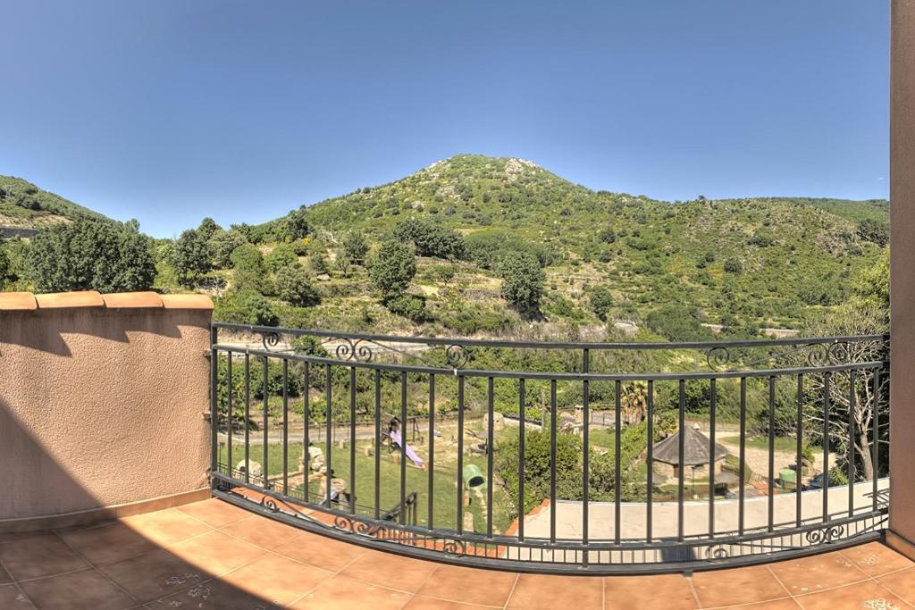 Apartamentos Rurales El Solitario Banos De Montemayor Dış mekan fotoğraf
